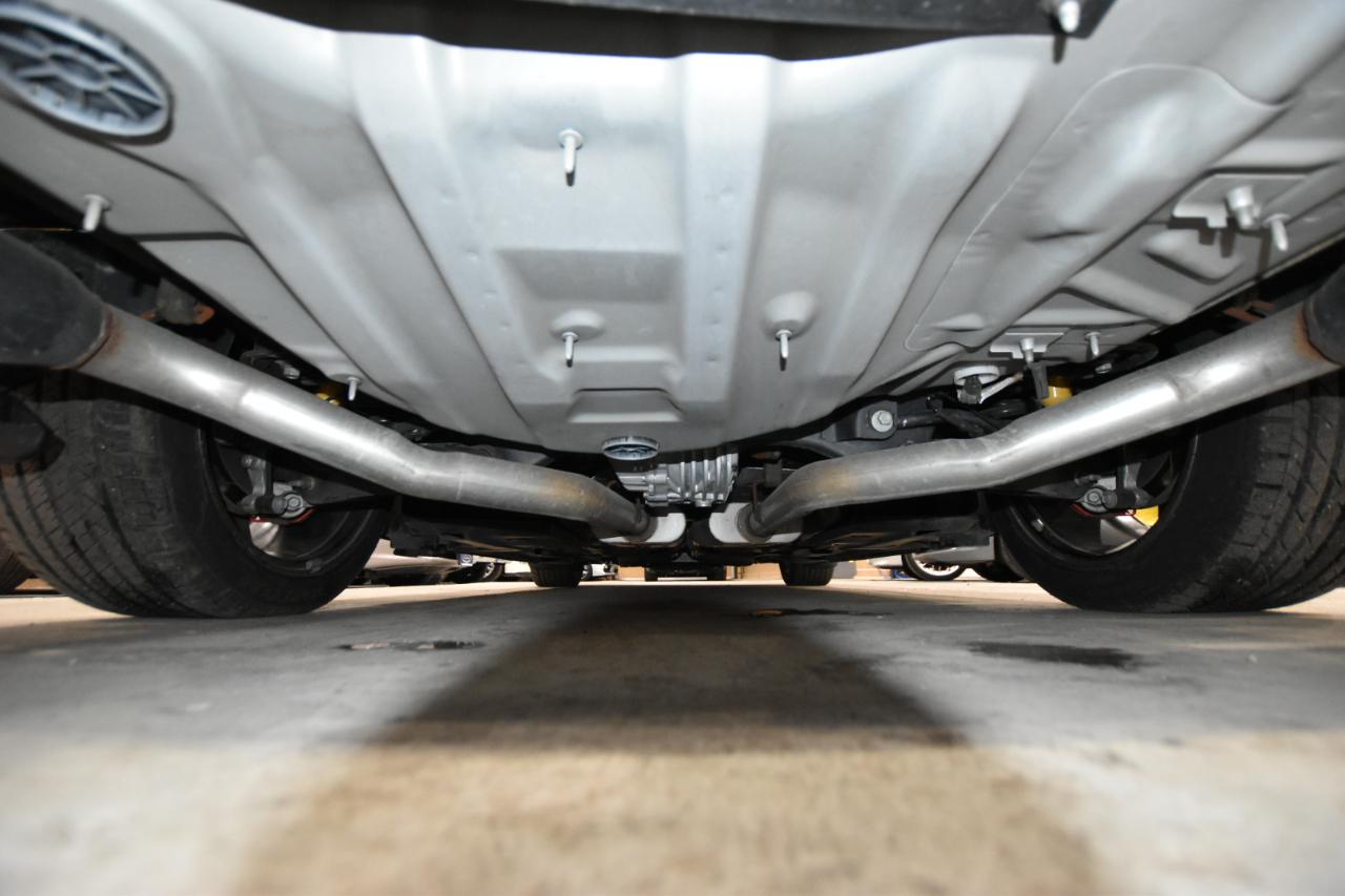 Dodge Challenger 2dr Cpe SRT8 392 2012