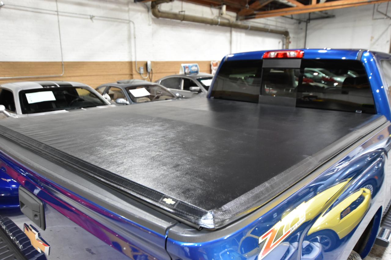 Chevrolet Silverado 1500 4WD Crew Cab 153.0" LTZ w/2LZ 2015