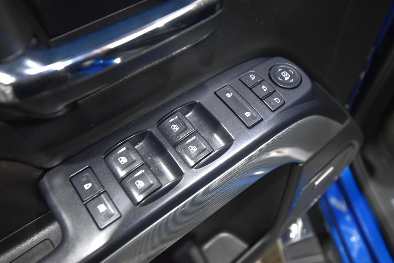 Chevrolet Silverado 1500 4WD Crew Cab 153.0" LTZ w/2LZ 2015