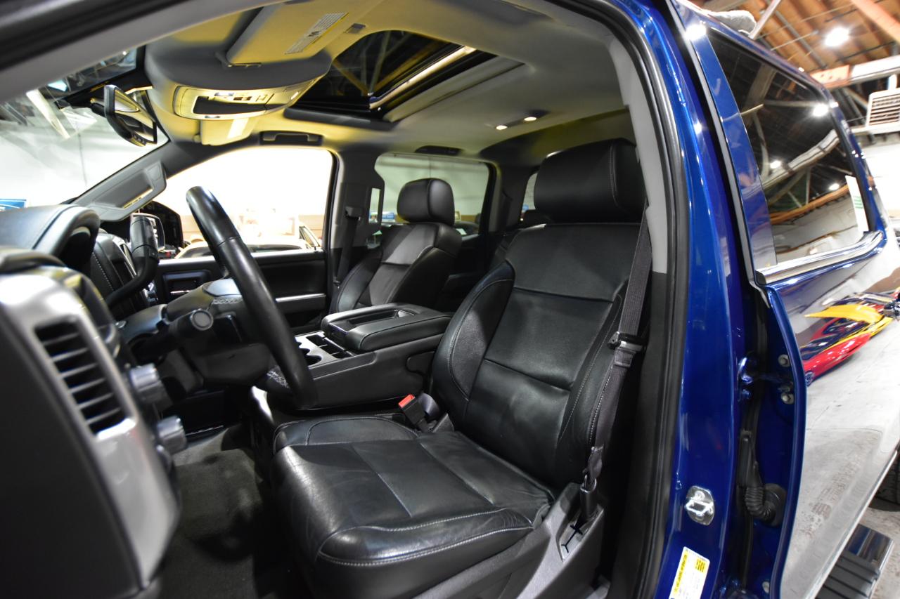 Chevrolet Silverado 1500 4WD Crew Cab 153.0" LTZ w/2LZ 2015