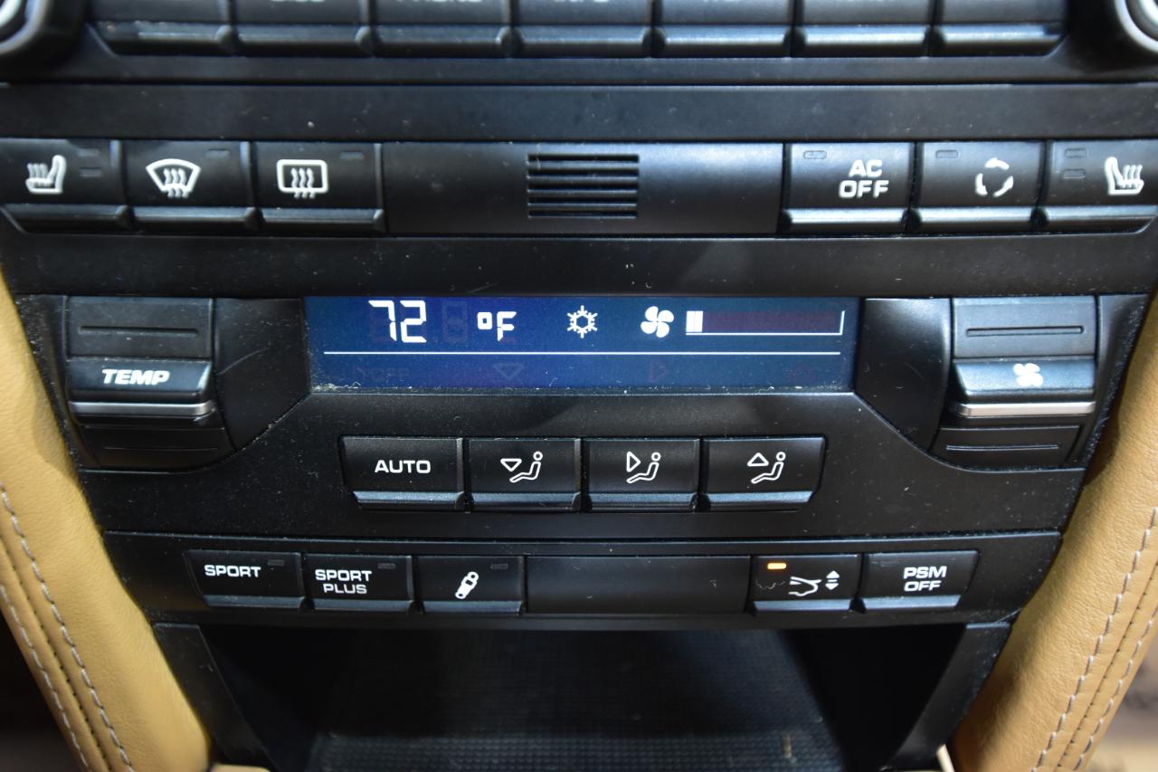 Porsche 911 2dr Cabriolet Carrera S 2009