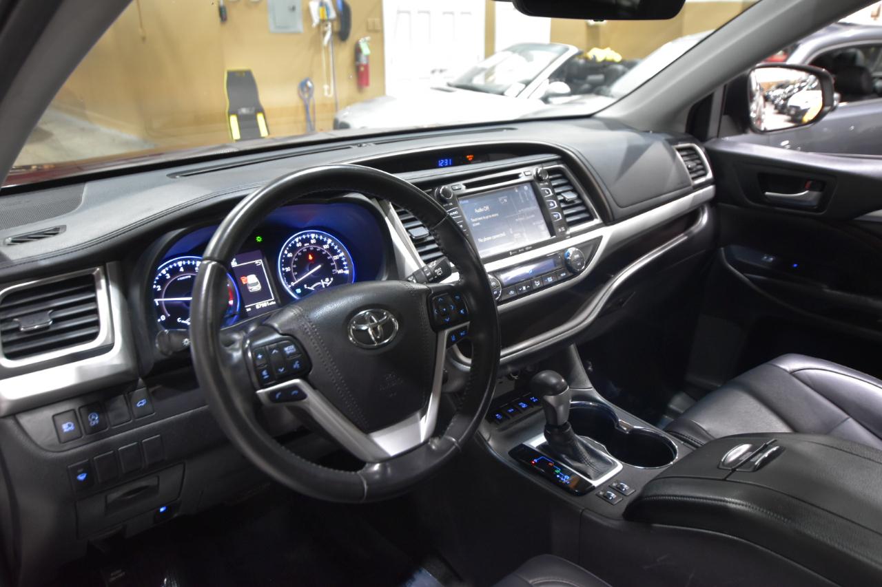 Toyota Highlander XLE V6 AWD (Natl) 2019