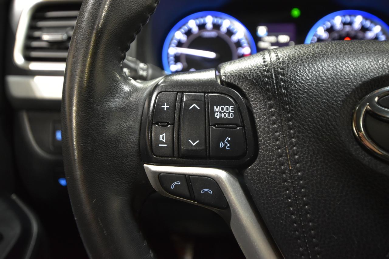 Toyota Highlander XLE V6 AWD (Natl) 2019