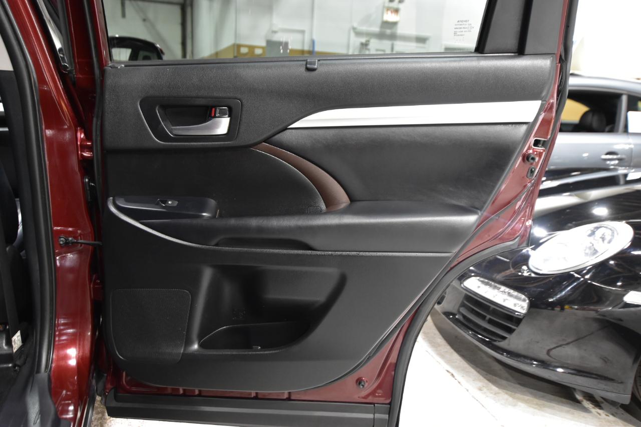 Toyota Highlander XLE V6 AWD (Natl) 2019