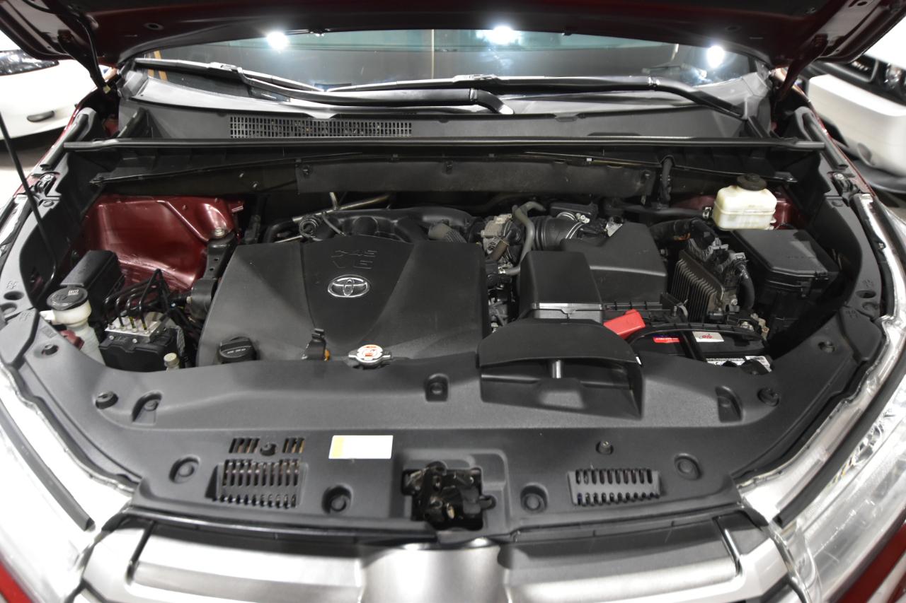 Toyota Highlander XLE V6 AWD (Natl) 2019
