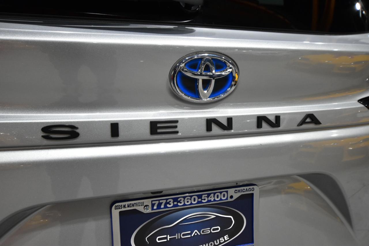 Toyota Sienna XLE FWD 8-Passenger (Natl) 2022