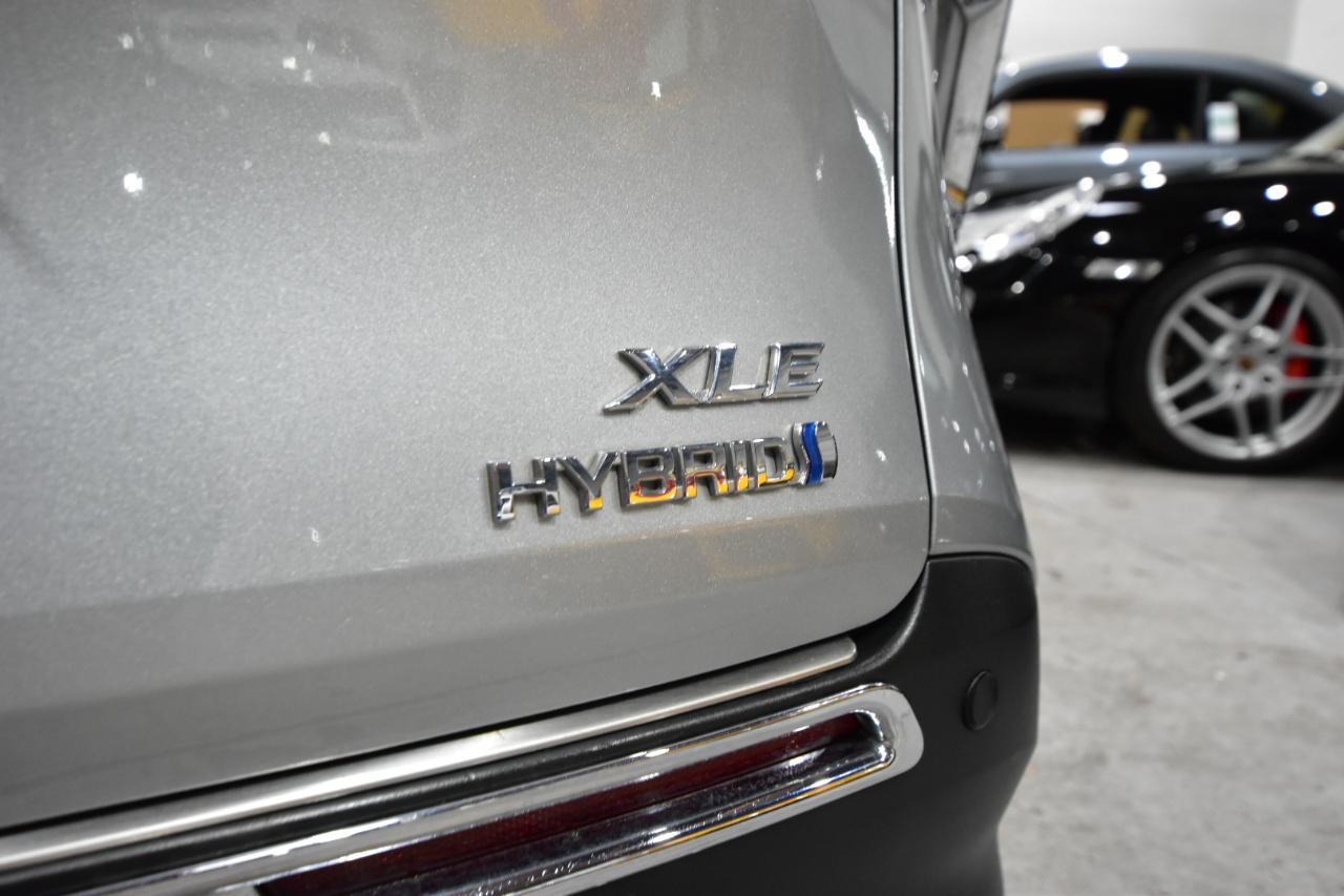 Toyota Sienna XLE FWD 8-Passenger (Natl) 2022