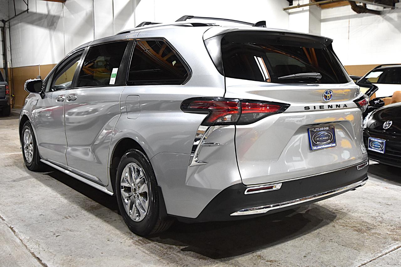 Toyota Sienna XLE FWD 8-Passenger (Natl) 2022