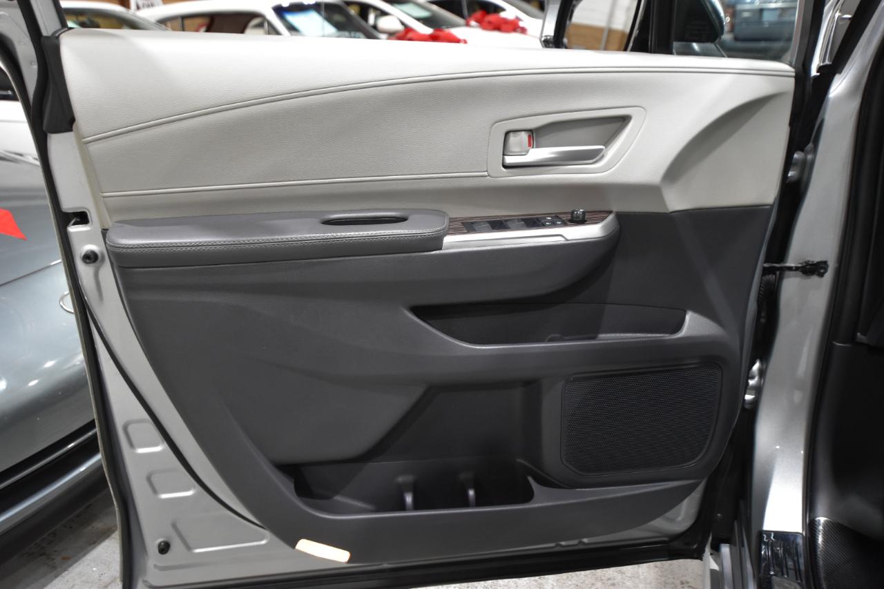 Toyota Sienna XLE FWD 8-Passenger (Natl) 2022