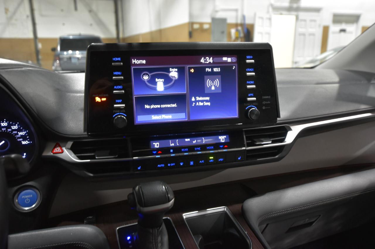 Toyota Sienna XLE FWD 8-Passenger (Natl) 2022