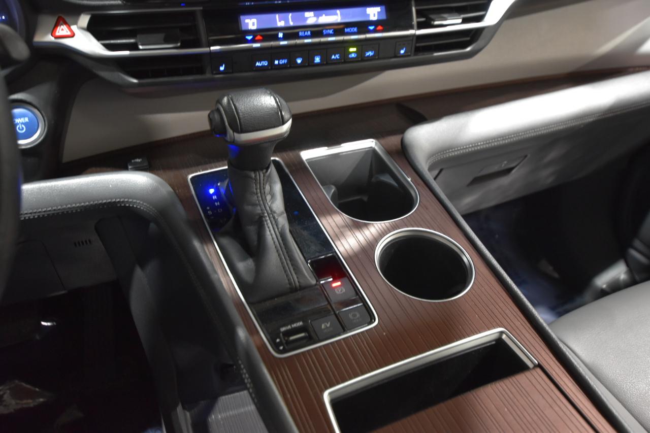 Toyota Sienna XLE FWD 8-Passenger (Natl) 2022