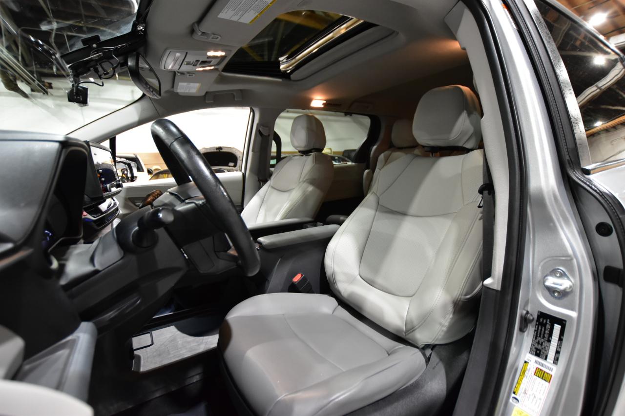 Toyota Sienna XLE FWD 8-Passenger (Natl) 2022