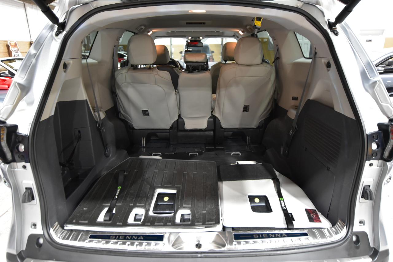 Toyota Sienna XLE FWD 8-Passenger (Natl) 2022