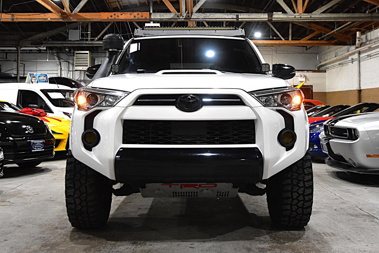 Toyota 4Runner Venture 4WD (Natl) 2021