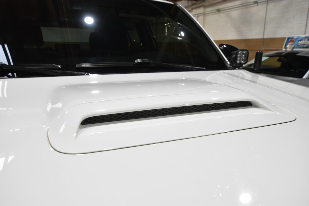 Toyota 4Runner Venture 4WD (Natl) 2021