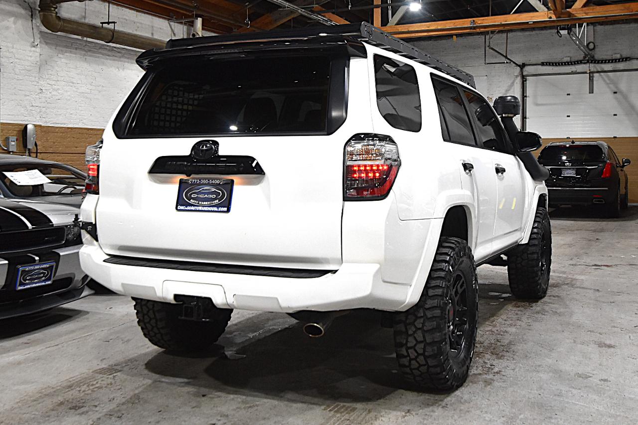 Toyota 4Runner Venture 4WD (Natl) 2021