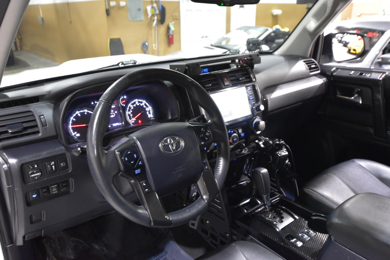 Toyota 4Runner Venture 4WD (Natl) 2021