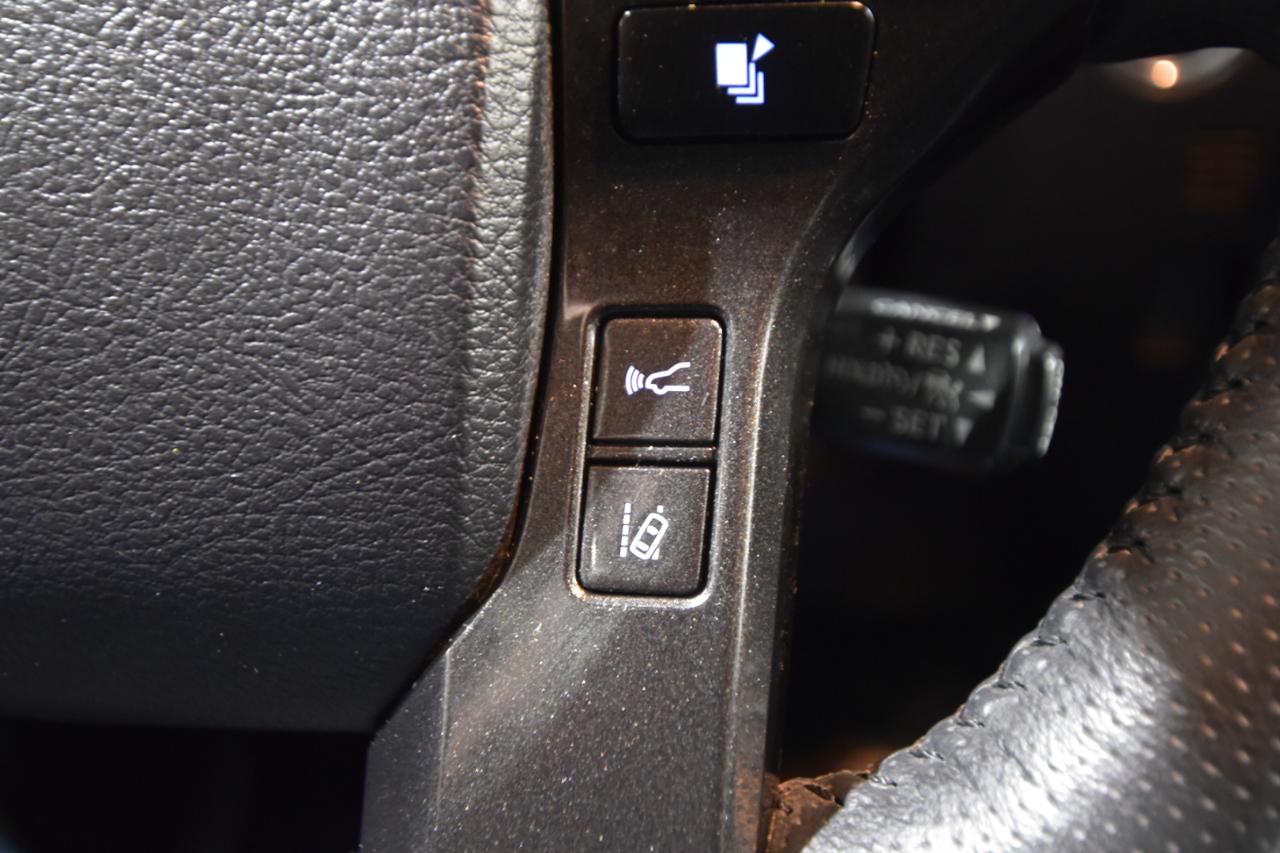 Toyota 4Runner Venture 4WD (Natl) 2021