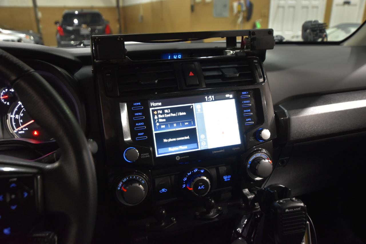 Toyota 4Runner Venture 4WD (Natl) 2021