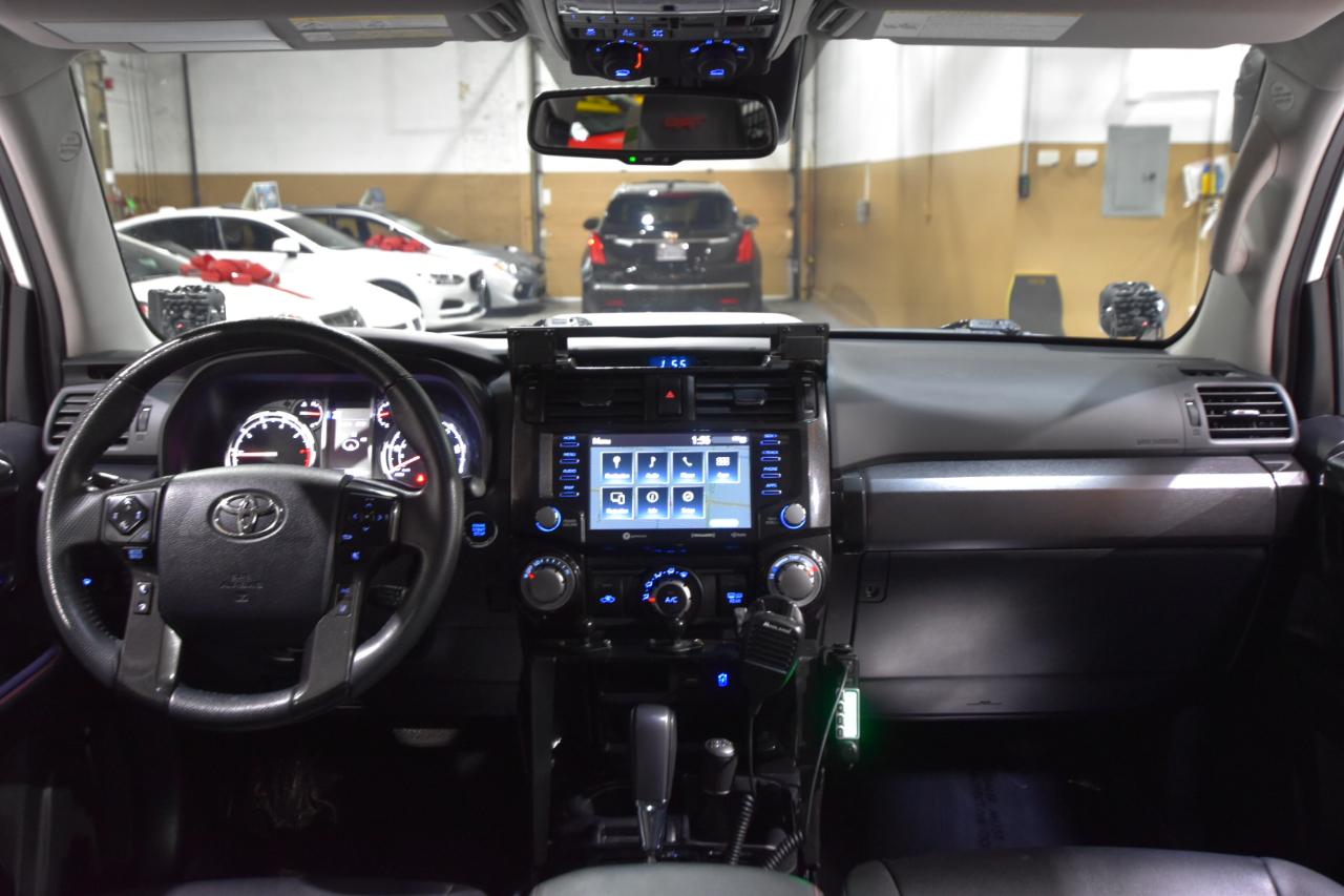 Toyota 4Runner Venture 4WD (Natl) 2021