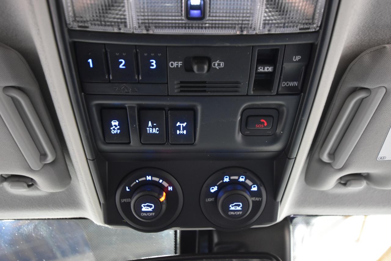 Toyota 4Runner Venture 4WD (Natl) 2021