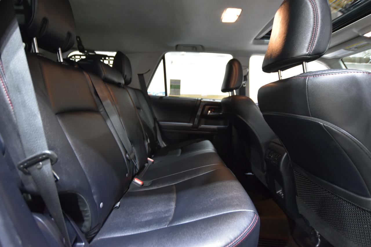 Toyota 4Runner Venture 4WD (Natl) 2021