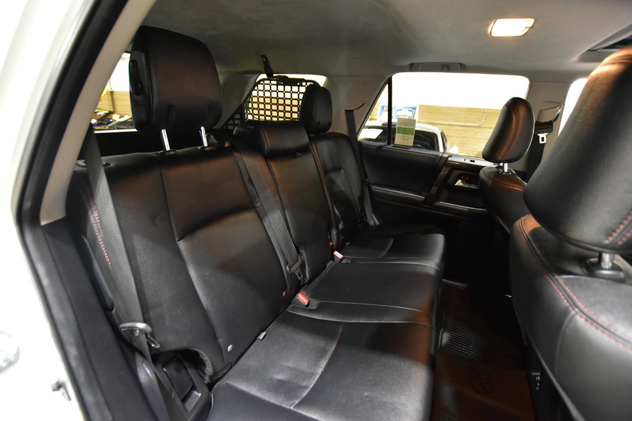 Toyota 4Runner Venture 4WD (Natl) 2021