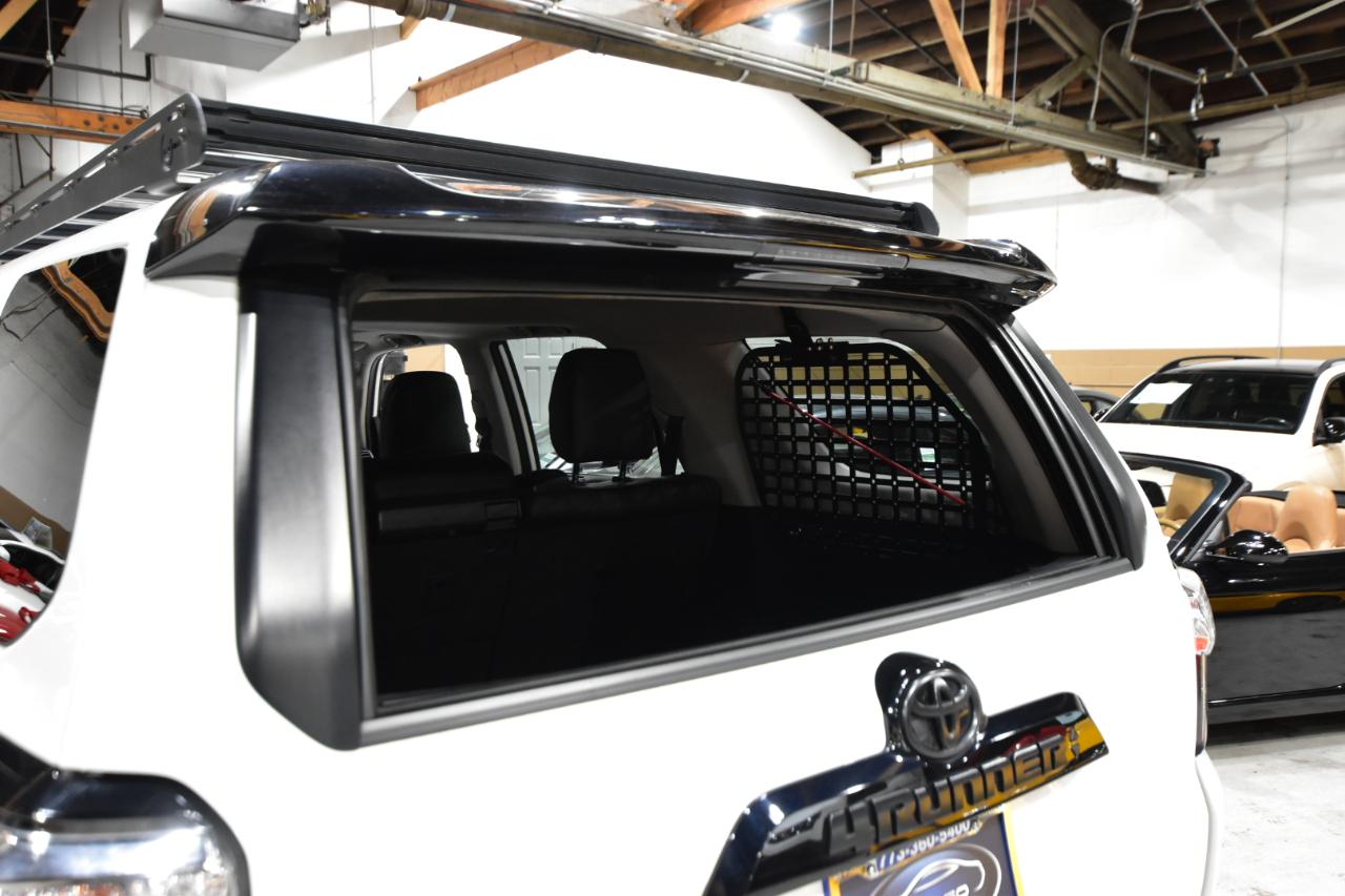 Toyota 4Runner Venture 4WD (Natl) 2021