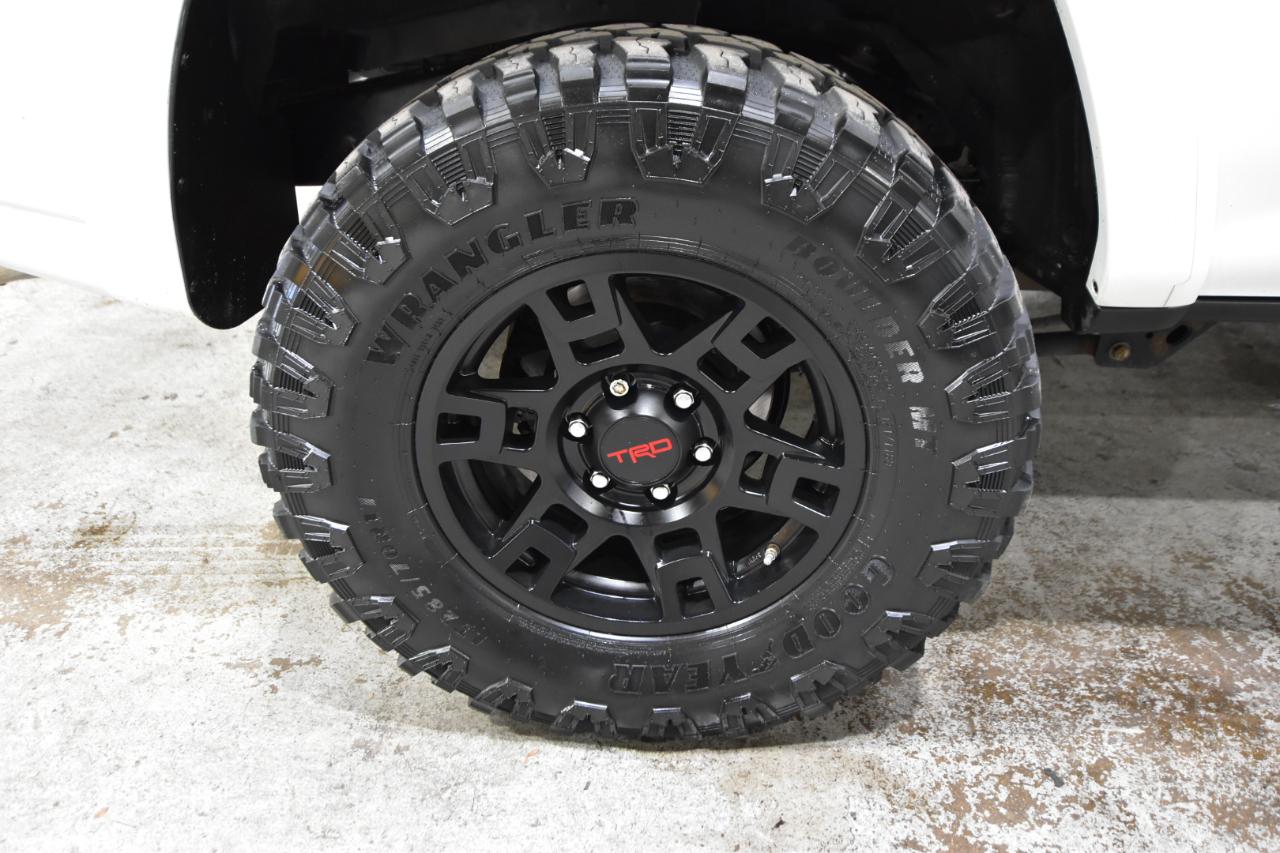 Toyota 4Runner Venture 4WD (Natl) 2021