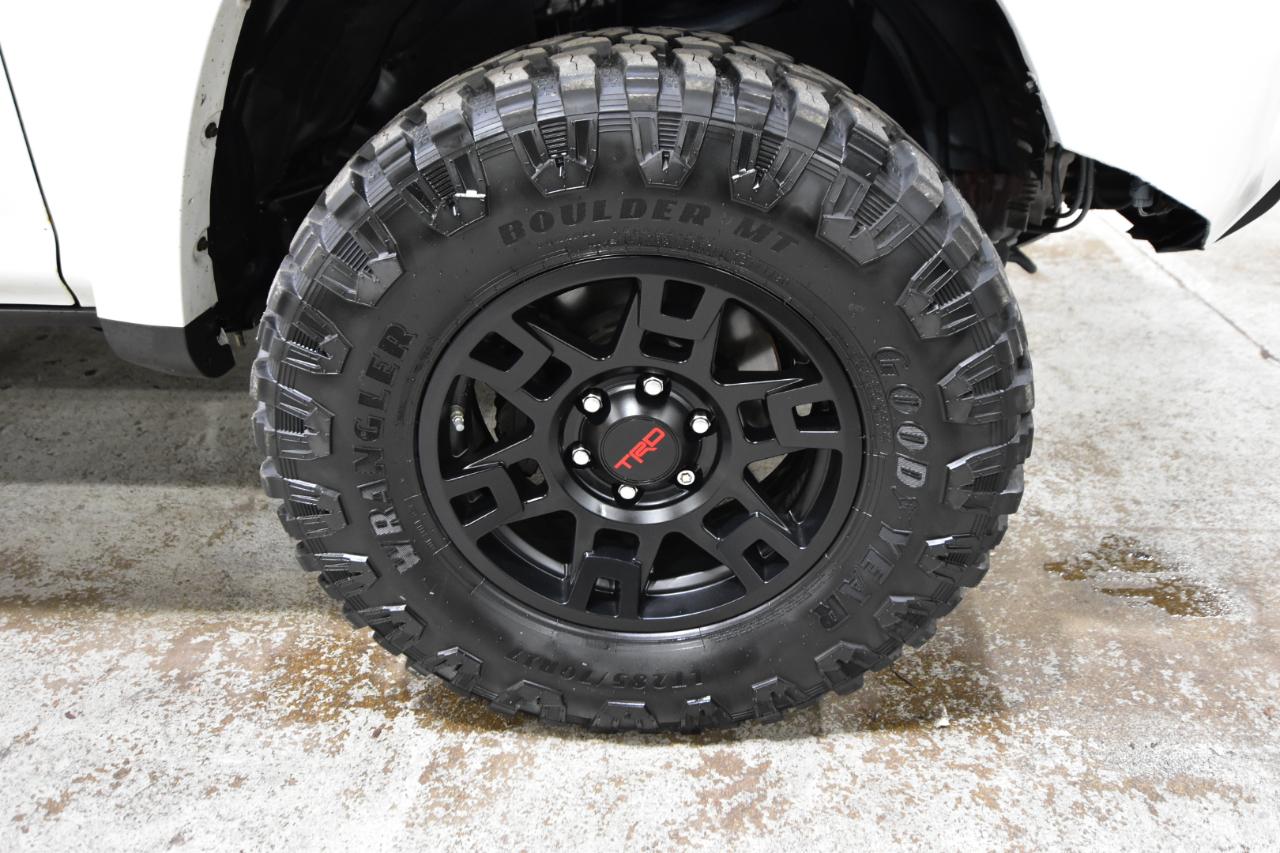 Toyota 4Runner Venture 4WD (Natl) 2021