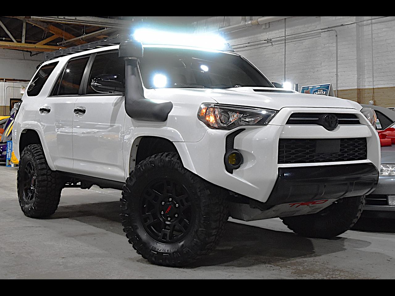 Toyota 4Runner Venture 4WD (Natl) 2021
