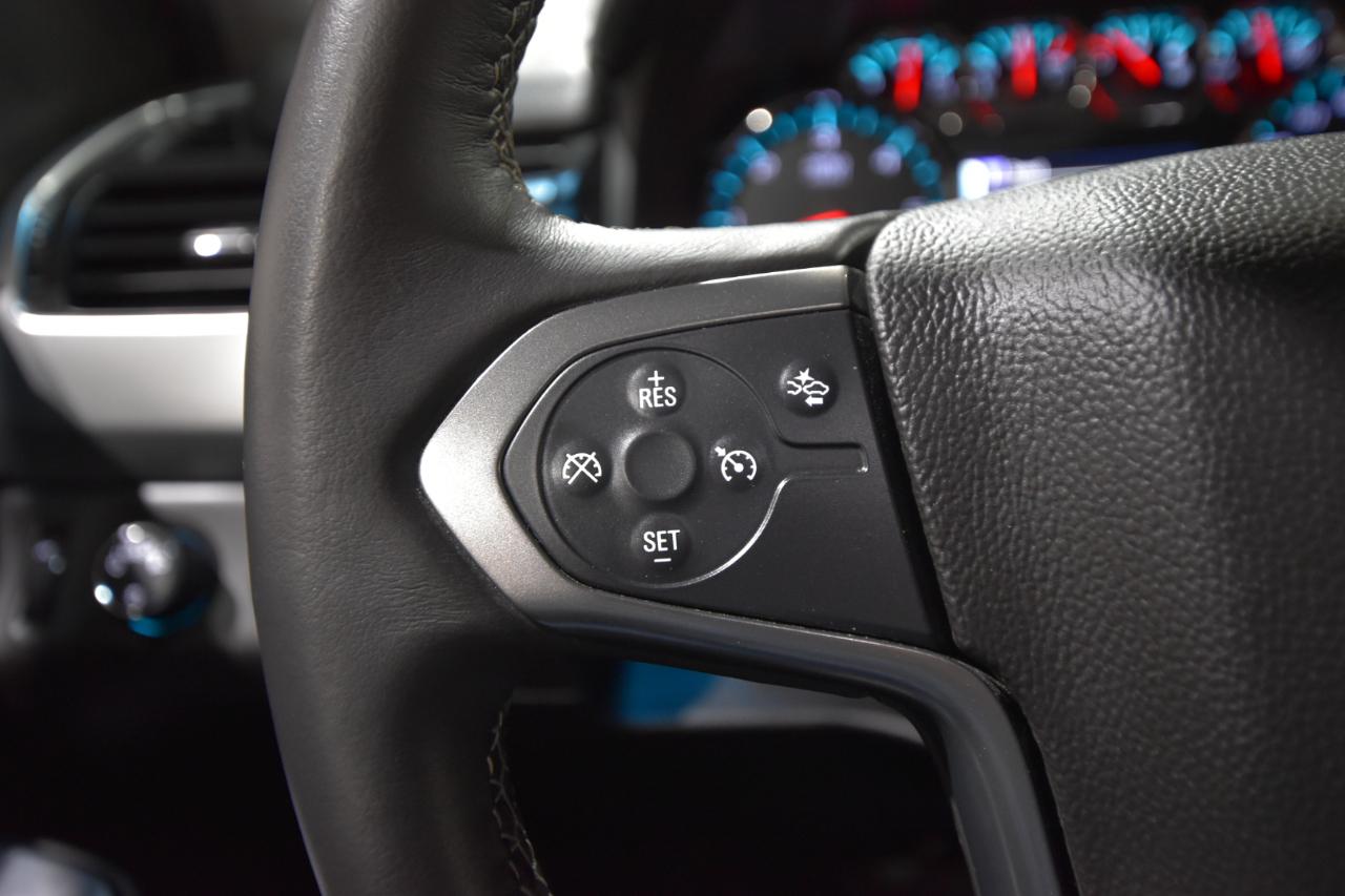 Chevrolet Suburban 4WD 4dr LT 2015