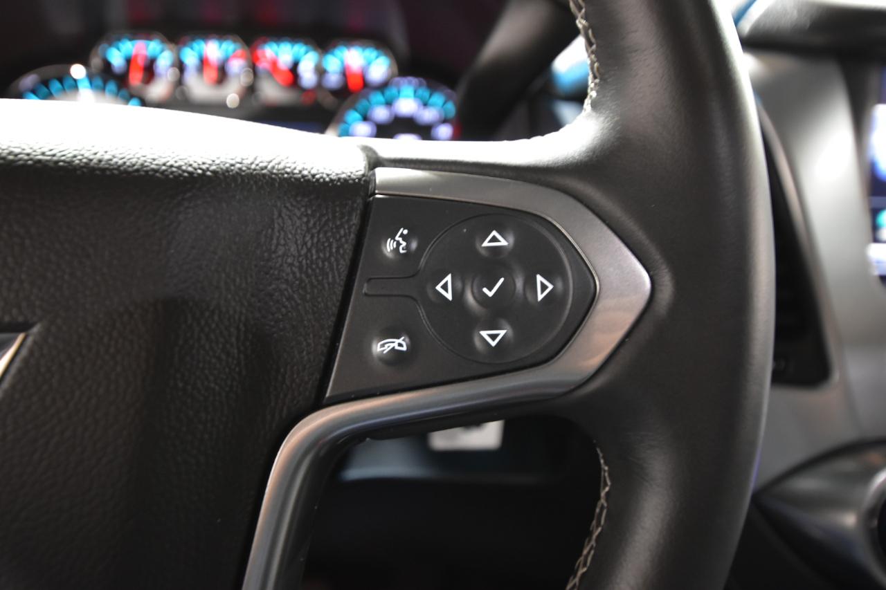 Chevrolet Suburban 4WD 4dr LT 2015