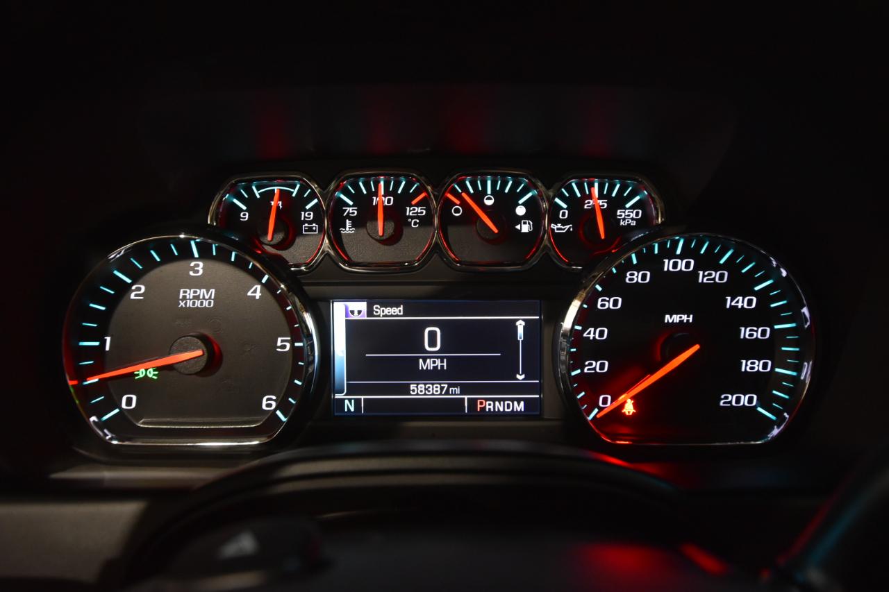 Chevrolet Suburban 4WD 4dr LT 2015