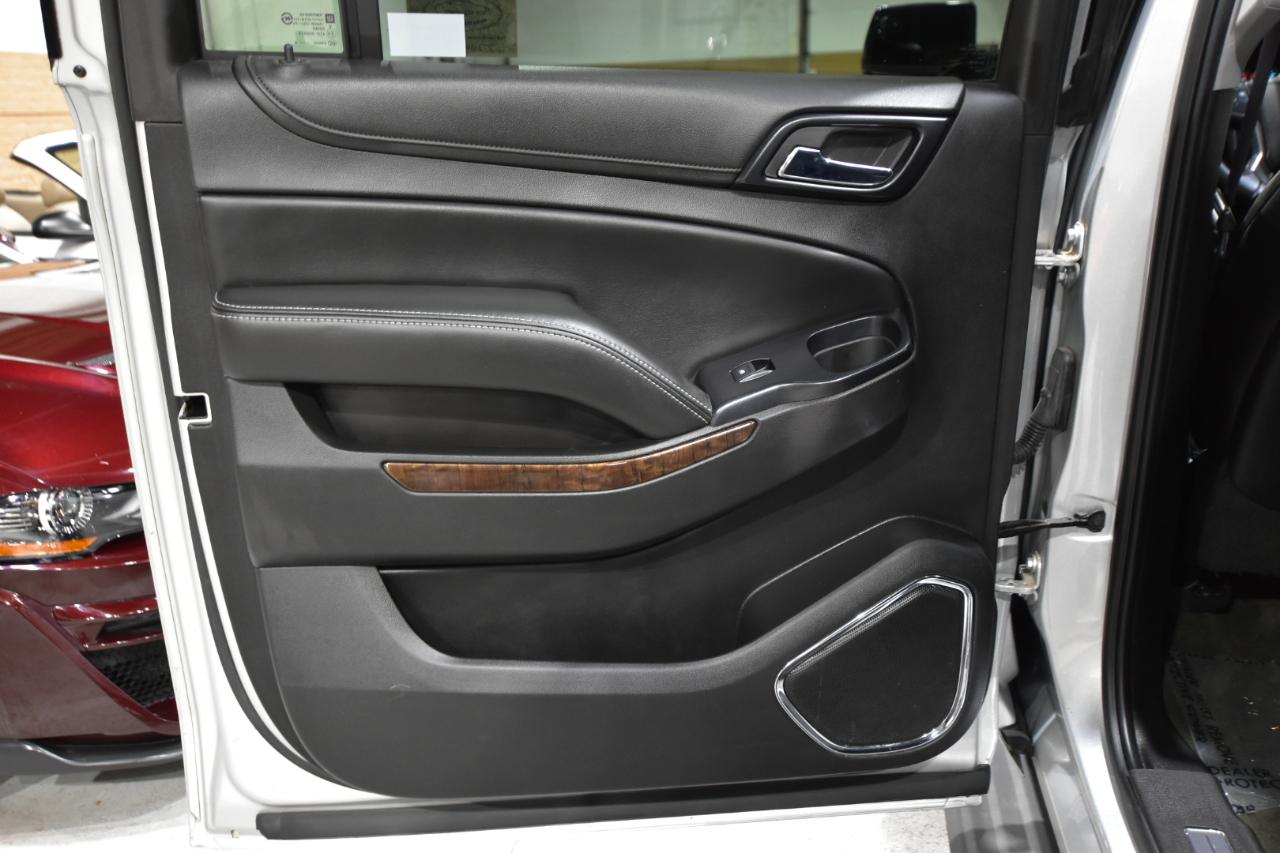 Chevrolet Suburban 4WD 4dr LT 2015