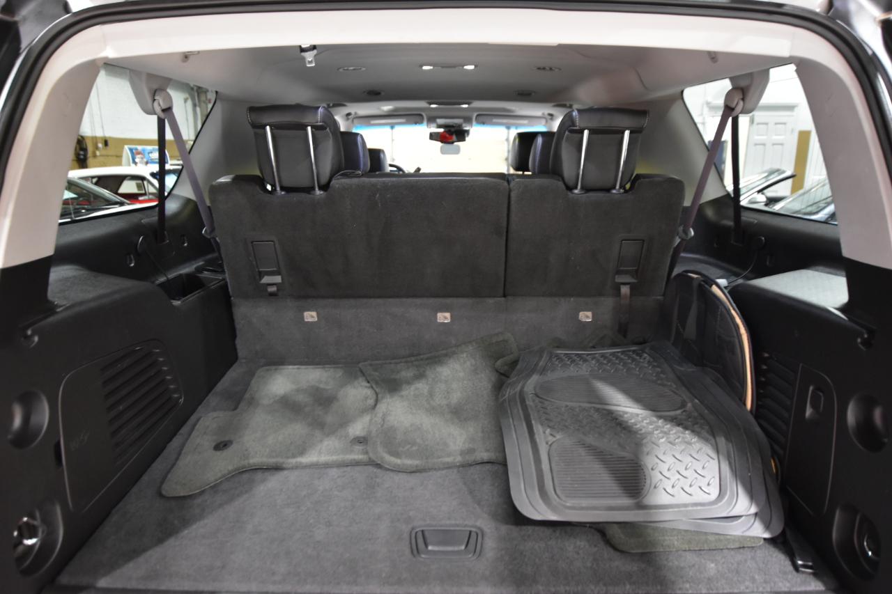 Chevrolet Suburban 4WD 4dr LT 2015