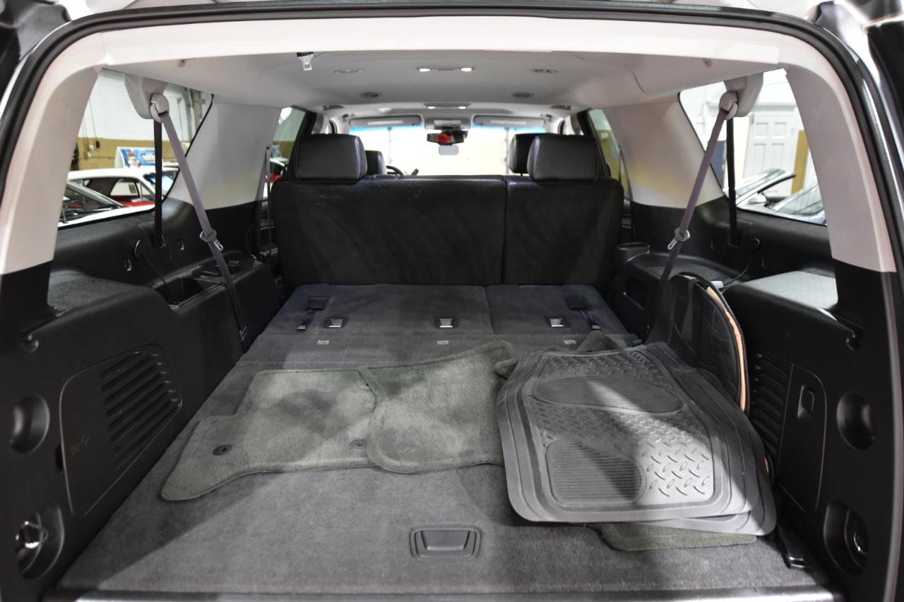 Chevrolet Suburban 4WD 4dr LT 2015