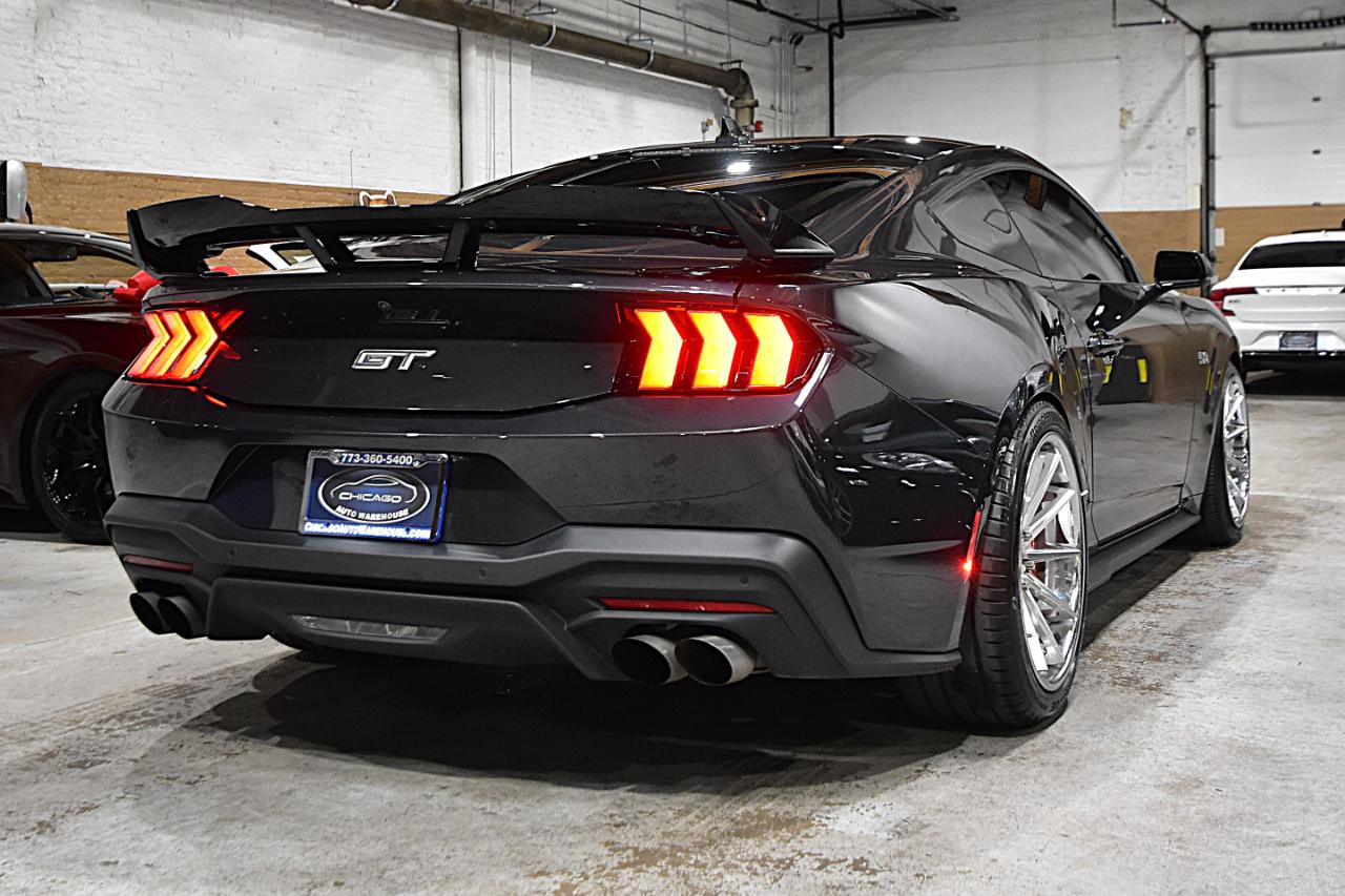 Ford Mustang GT Fastback 2024