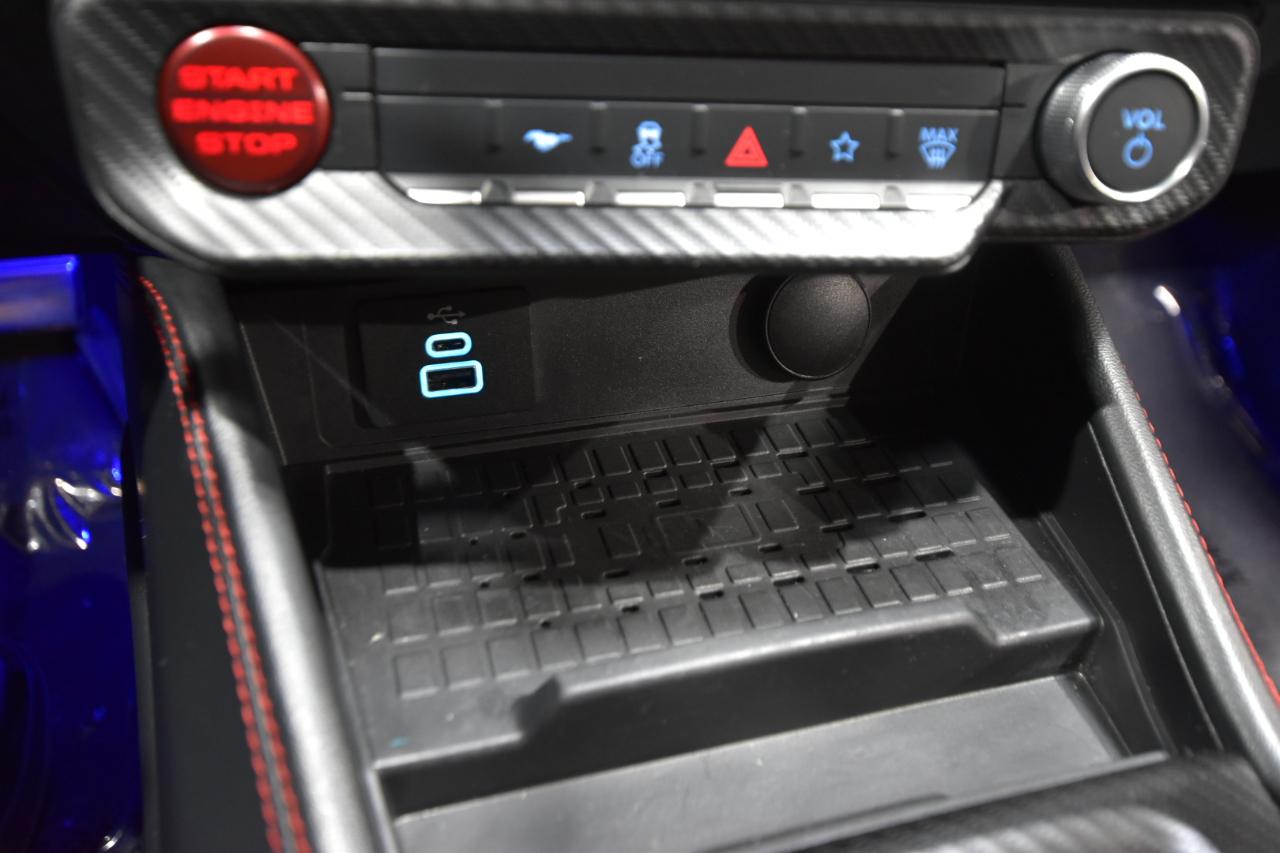 Ford Mustang GT Fastback 2024