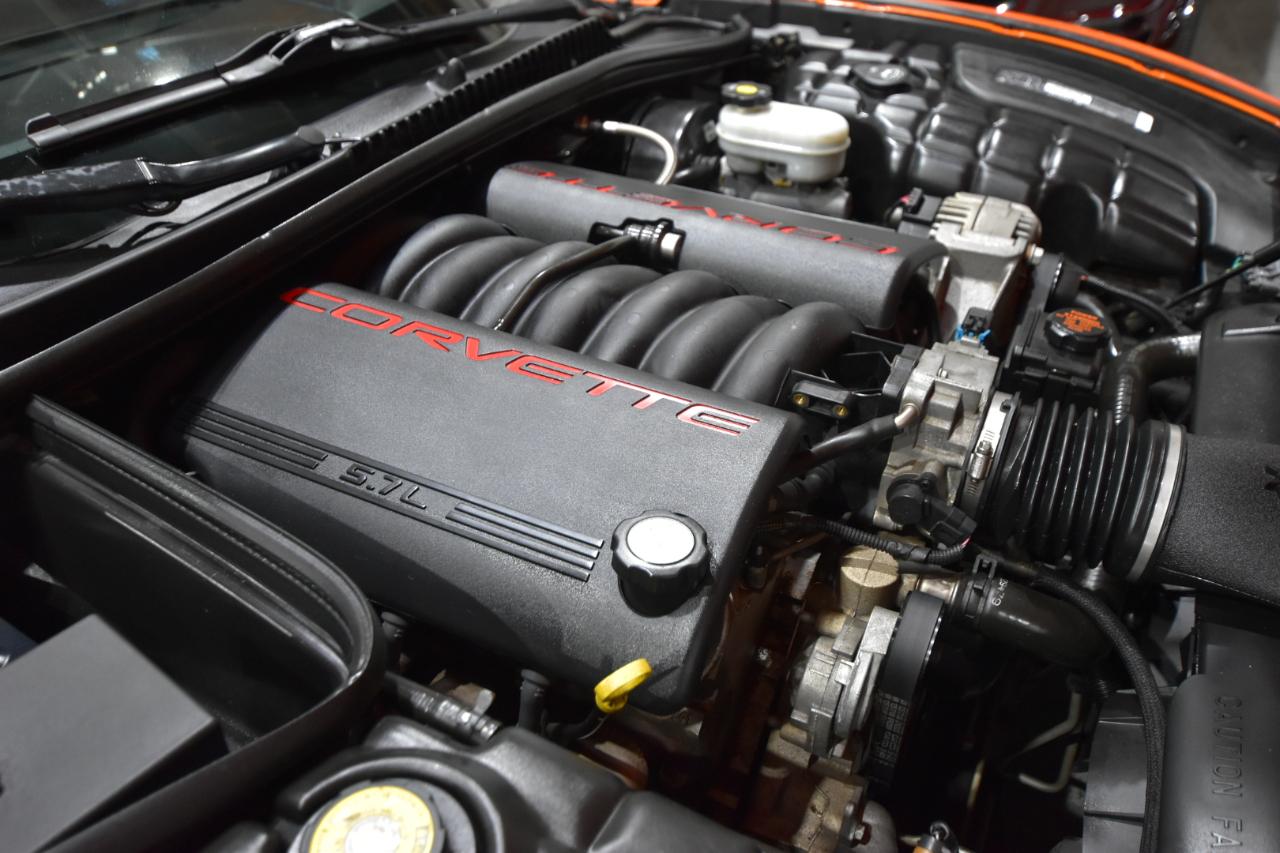 Chevrolet Corvette 2dr Cpe 2003