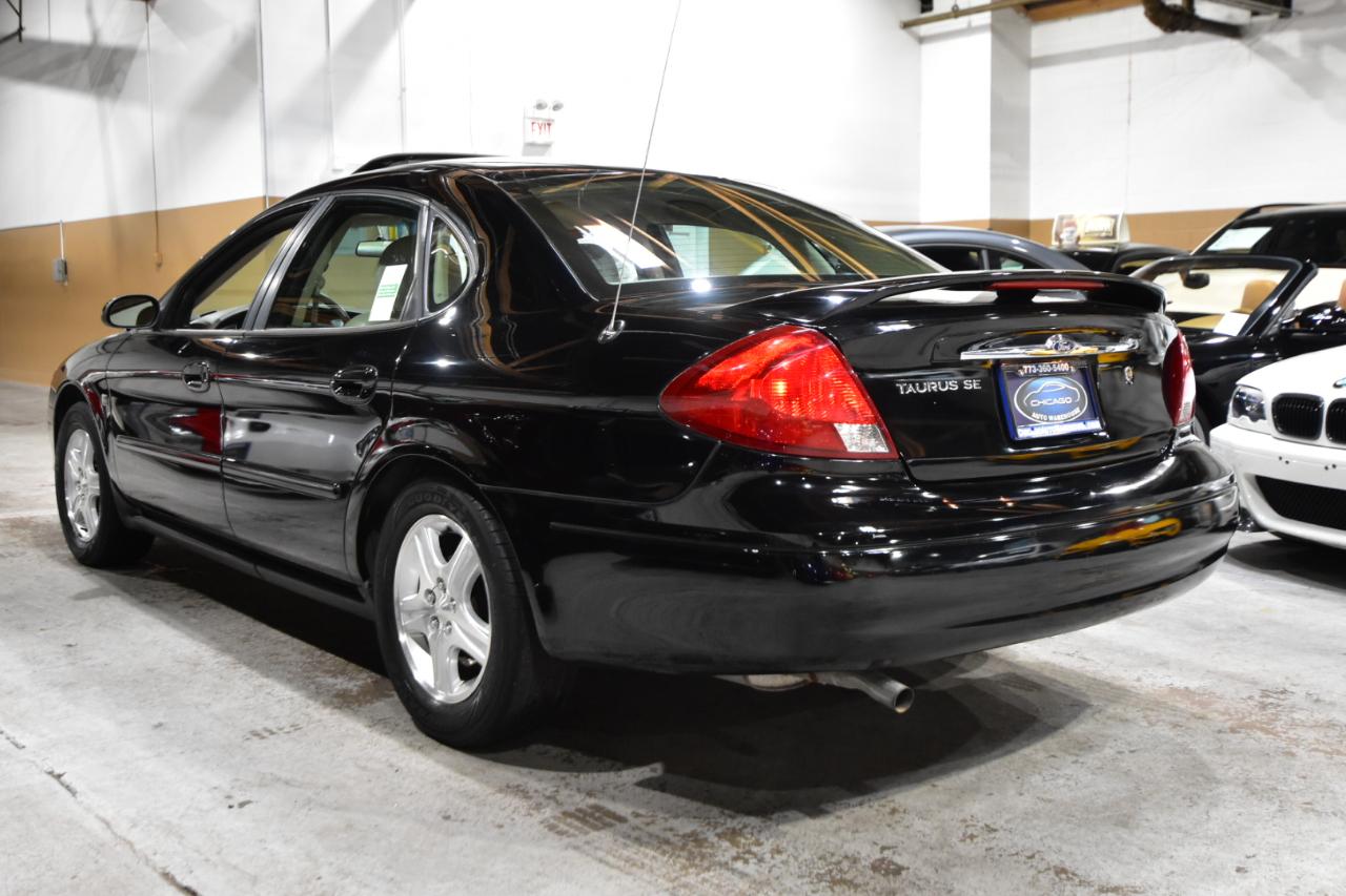 Ford Taurus 4dr Sdn SEL 2000