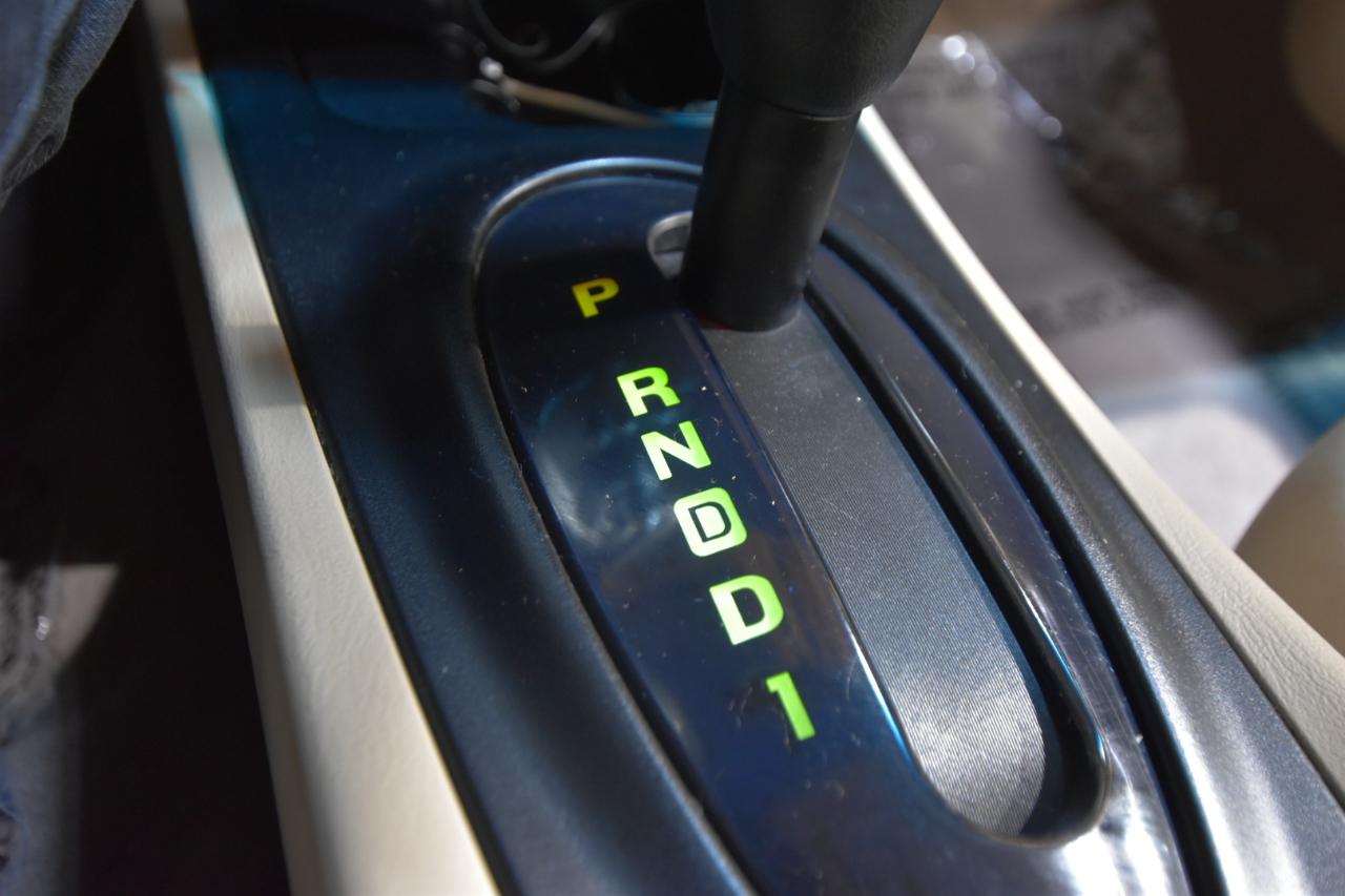 Ford Taurus 4dr Sdn SEL 2000