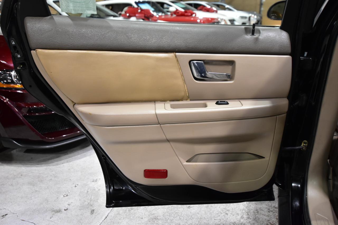 Ford Taurus 4dr Sdn SEL 2000