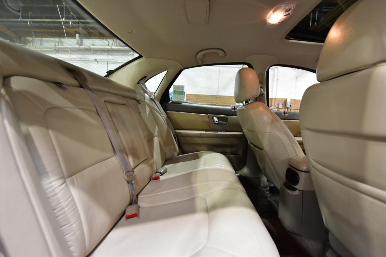 Ford Taurus 4dr Sdn SEL 2000