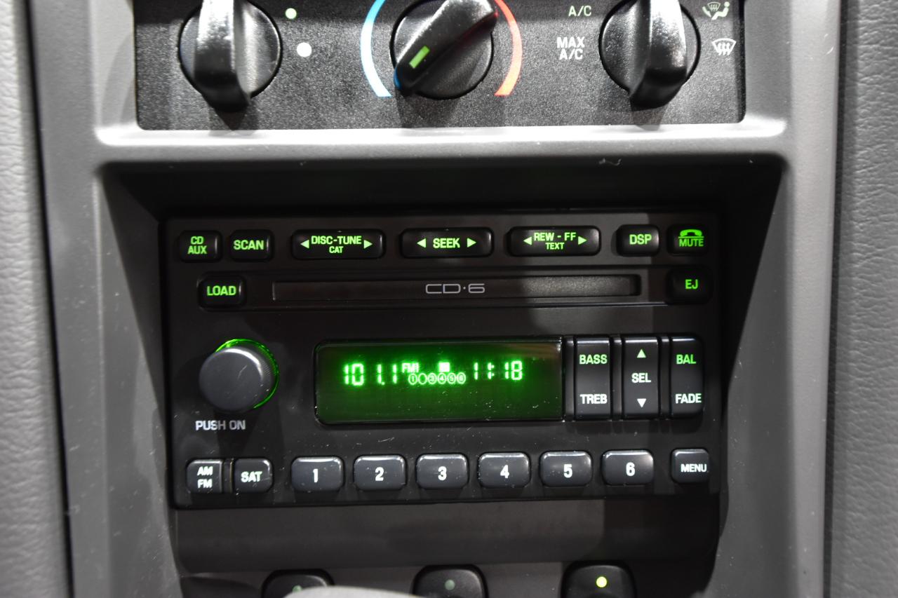 Ford Mustang 2dr Cpe Premium Mach 1 2004