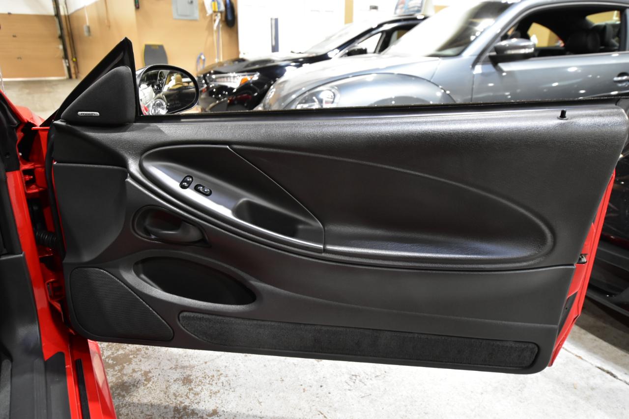 Ford Mustang 2dr Cpe Premium Mach 1 2004