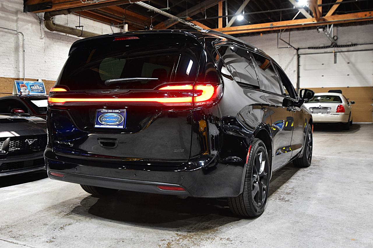 Chrysler Pacifica Touring L AWD 2024