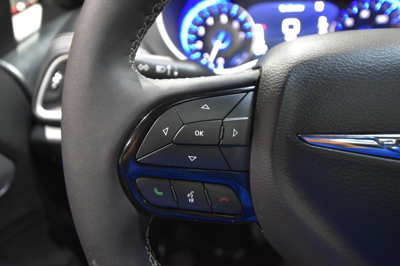 Chrysler Pacifica Touring L AWD 2024