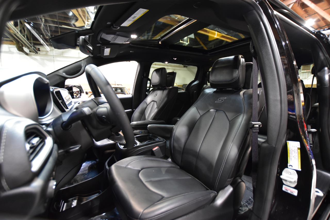 Chrysler Pacifica Touring L AWD 2024