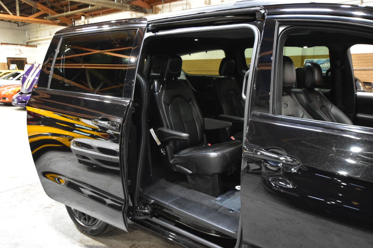 Chrysler Pacifica Touring L AWD 2024